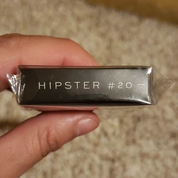 Cosmetic - Picture 2 of 4